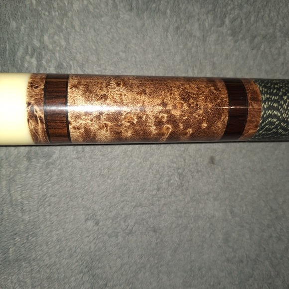 Ron Haley Custom Cue Stick - Picture 2 of 9